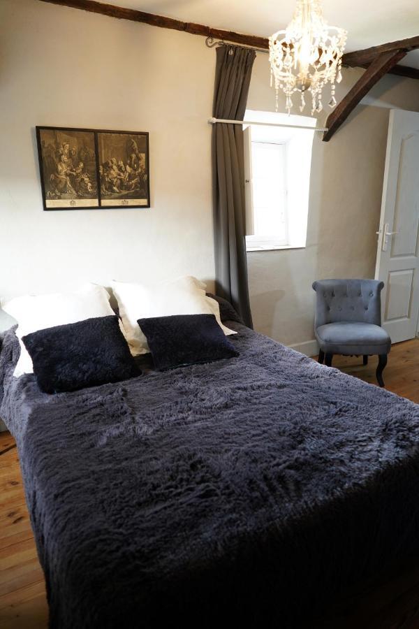 Chateau De Vassinhac Chambres D'Hotes Collonges La Rouge Zimmer foto