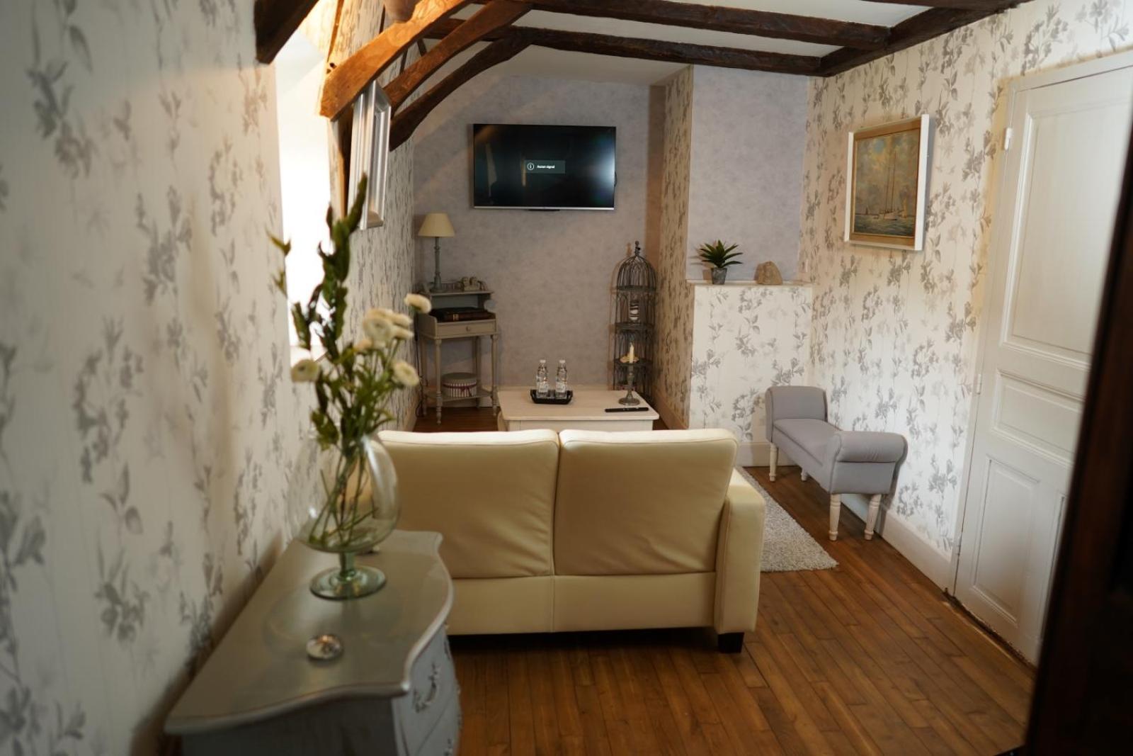 Chateau De Vassinhac Chambres D'Hotes Collonges La Rouge Zimmer foto