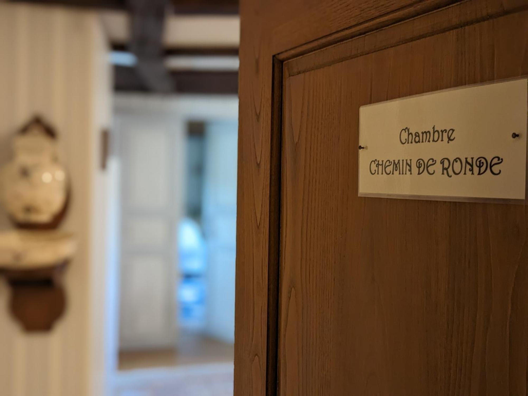 Chateau De Vassinhac Chambres D'Hotes Collonges La Rouge Zimmer foto